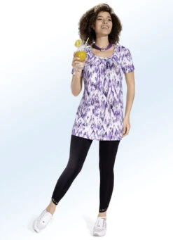 Allover Gemustertes Longshirt Mit Faltenlegung -Kleider Mut Verkaufsgeschäft allover gemustertes longshirt mit faltenlegung farbe lila weiss bunt groesse 042 1