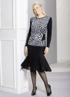 Extravagantes Shirt Mit Schmuckring Und Schleife -Kleider Mut Verkaufsgeschäft extravagantes shirt mit schmuckring und schleife farbe schwarz weiss groesse 036 1