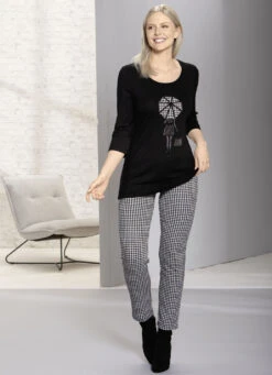 Hübsches Shirt Mit Aufwendiger Applikation -Kleider Mut Verkaufsgeschäft huebsches shirt mit aufwendiger applikation farbe schwarz groesse 036 3