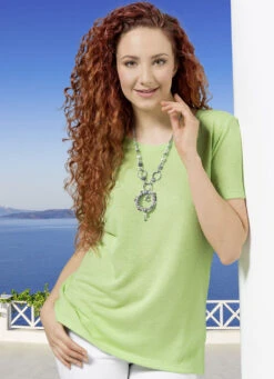 Shirt In 13 Farben Mit Kurzen Ärmeln -Kleider Mut Verkaufsgeschäft shirt in 13 farben mit kurzen aermeln farbe pistazie groesse 052