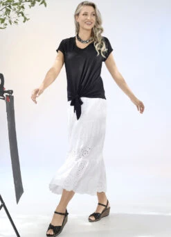 Shirt Mit Raffinierter Bindemöglichkeit In 2 Farben -Kleider Mut Verkaufsgeschäft shirt mit raffinierter bindemoeglichkeit in 2 farben farbe schwarz groesse 036 1