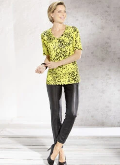 Shirt Mit Silberfarbener Plättchenzier -Kleider Mut Verkaufsgeschäft shirt mit silberfarbener plaettchenzier farbe gelb schwarz groesse 042 1