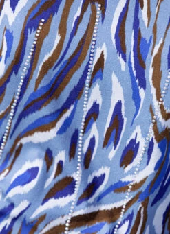 Shirt Mit Strasszier Im Vorderteil -Kleider Mut Verkaufsgeschäft shirt mit strasszier im vorderteil farbe blau braun groesse 038 2