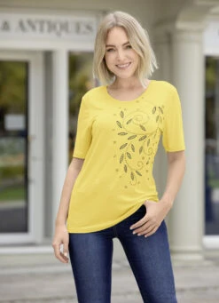 Shirt Mit Tollem Kontrast- Und Glimmerdruck In 3 Farben -Kleider Mut Verkaufsgeschäft shirt mit tollem kontrast und glimmerdruck in 3 farben farbe gelb groesse 038