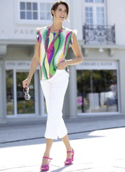 Sommerliches Shirt Mit Kurzen Volant-Ärmeln -Kleider Mut Verkaufsgeschäft sommerliches shirt mit kurzen volant aermeln farbe gruen bunt groesse 040 1